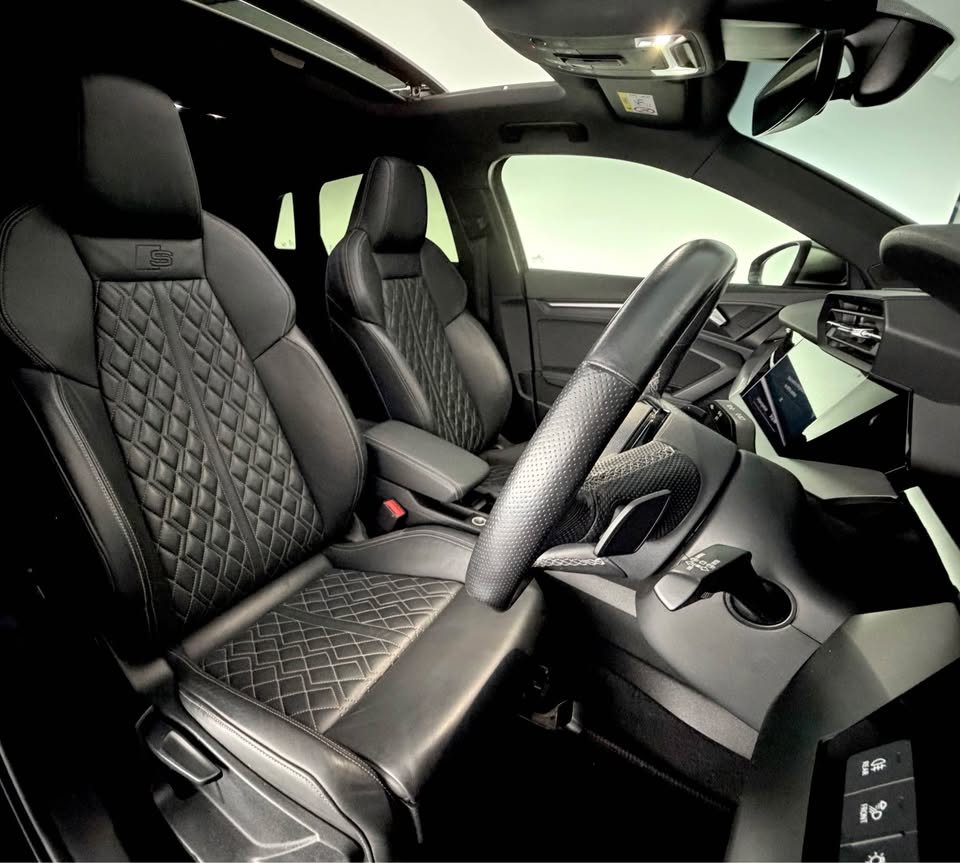 Audi S3 2.0 TFSI Sportback S Tronic Quattro photo 4