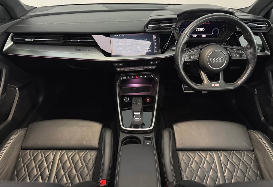 Audi S3 2.0 TFSI Sportback S Tronic Quattro photo 10