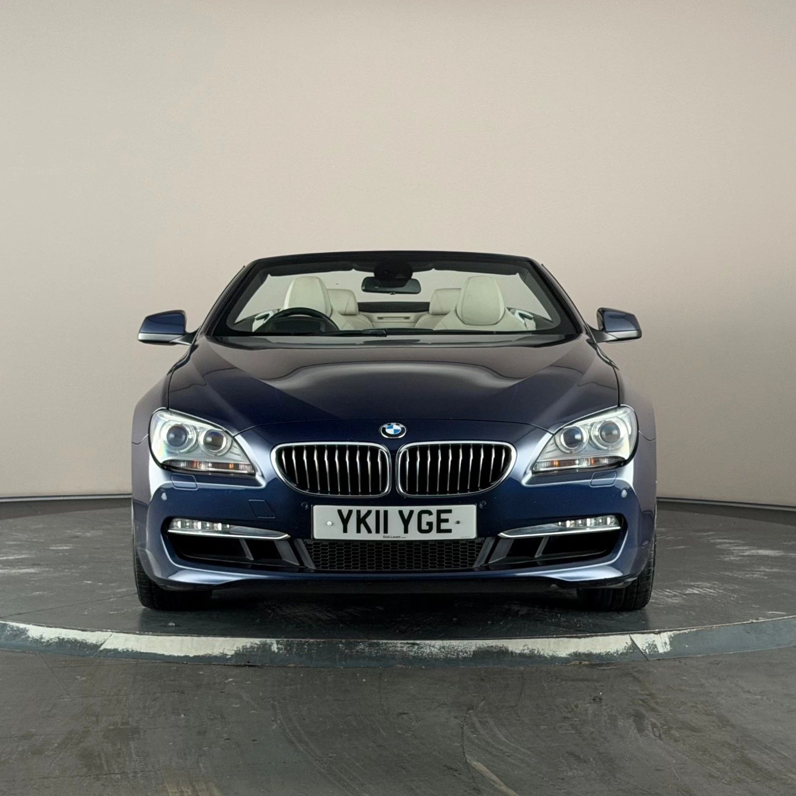 BMW 640i SE Convertible photo 2