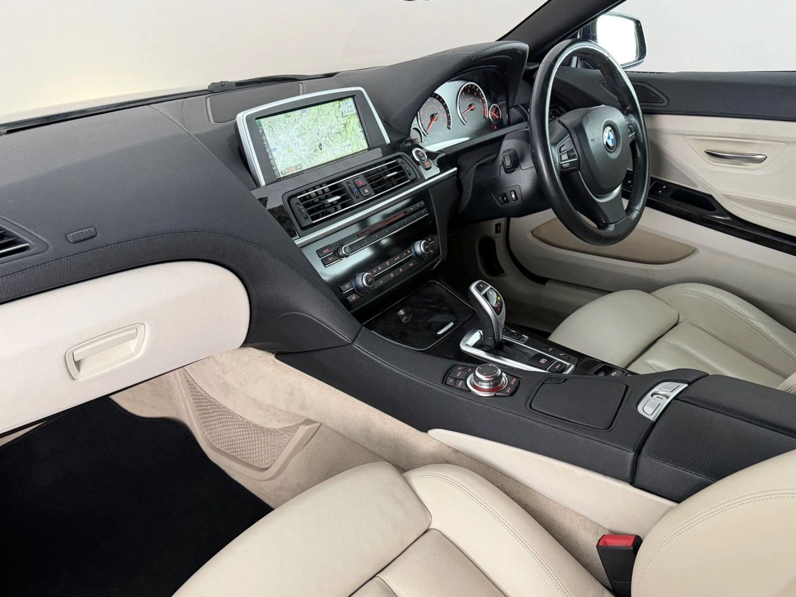 BMW 640i SE Convertible photo 3
