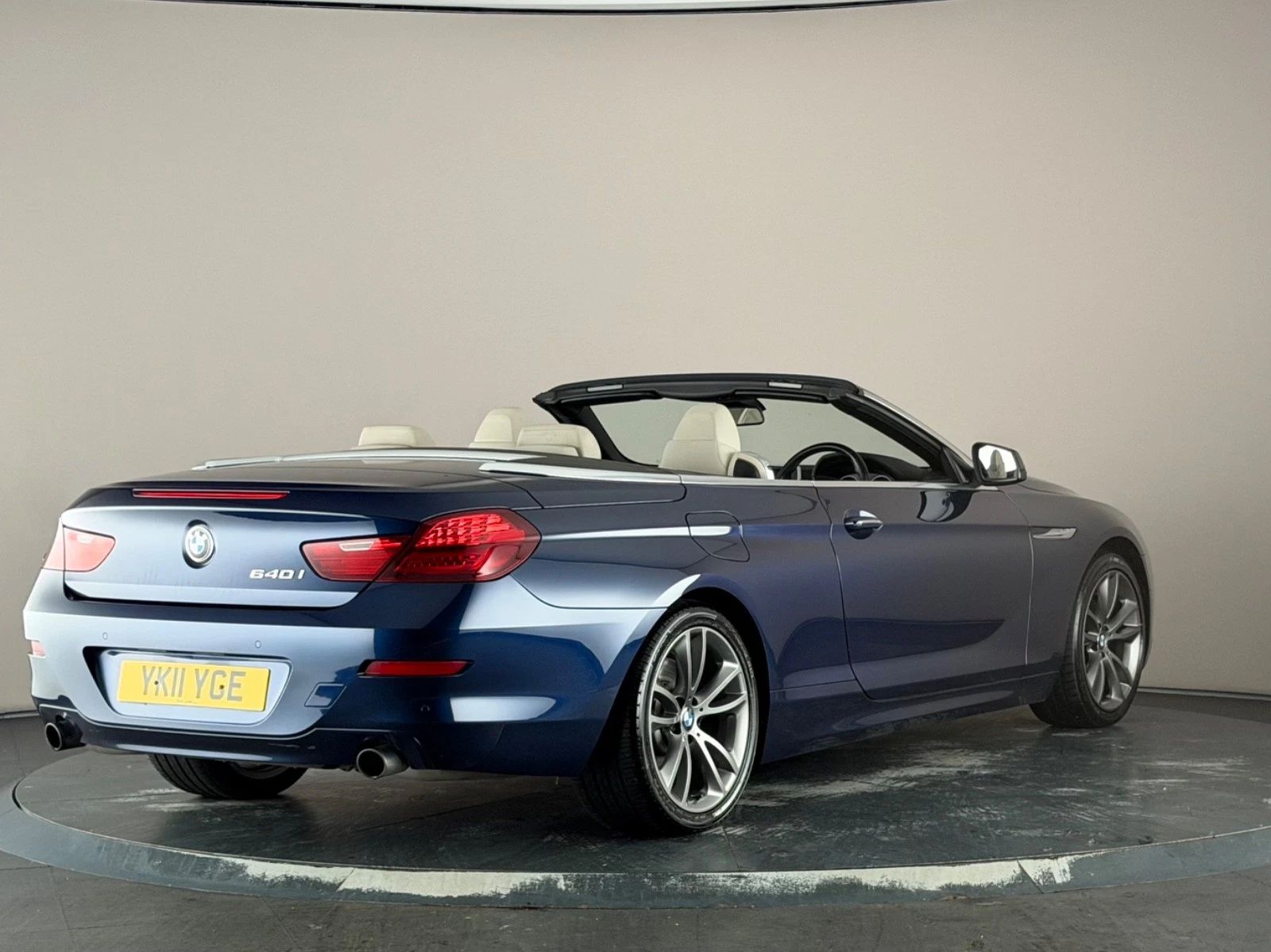 BMW 640i SE Convertible photo 21