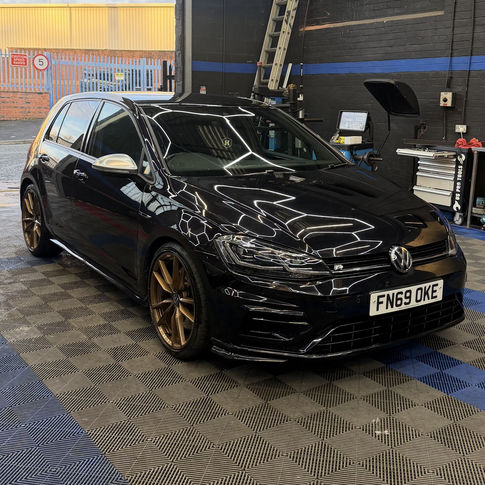 Volkswagen Golf R