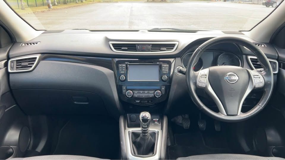 Nissan Qashqai N-Connecta photo 9
