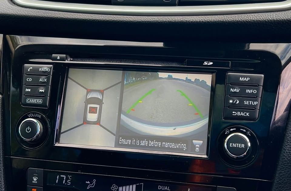 Nissan Qashqai N-Connecta photo 15
