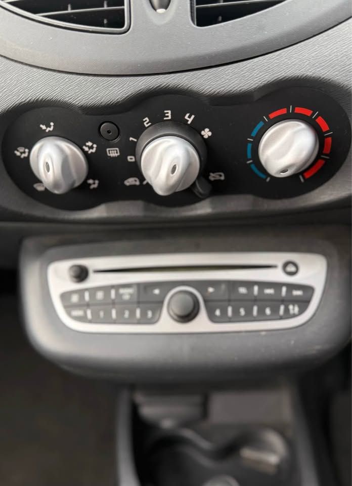 Renault Twingo Bizu photo 4