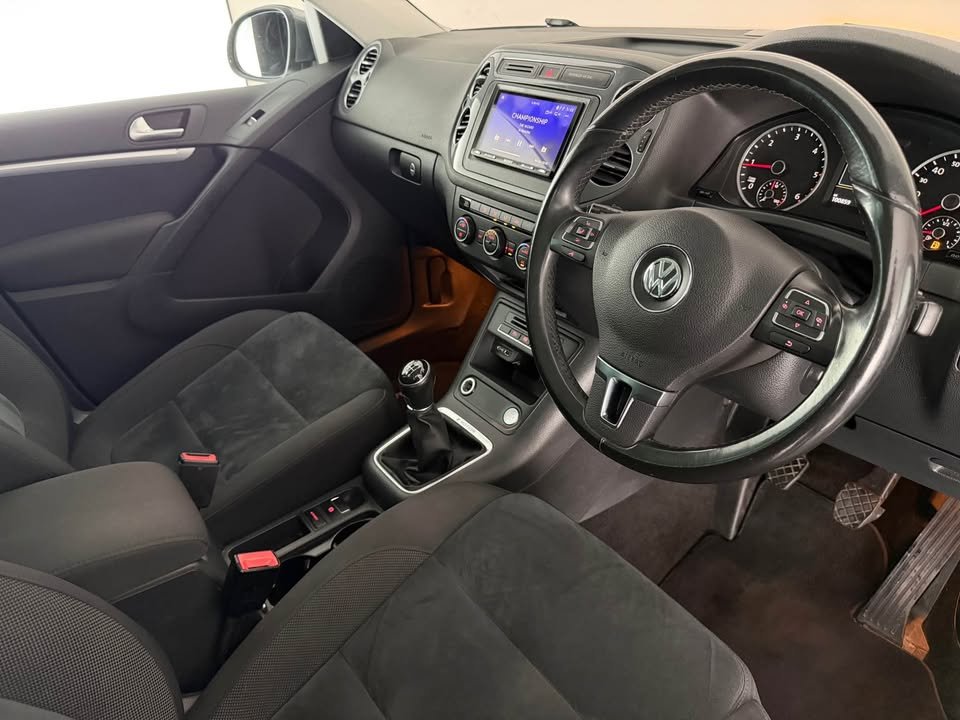 Volkswagen Tiguan Match 2.0 TDI 4Motion photo 4