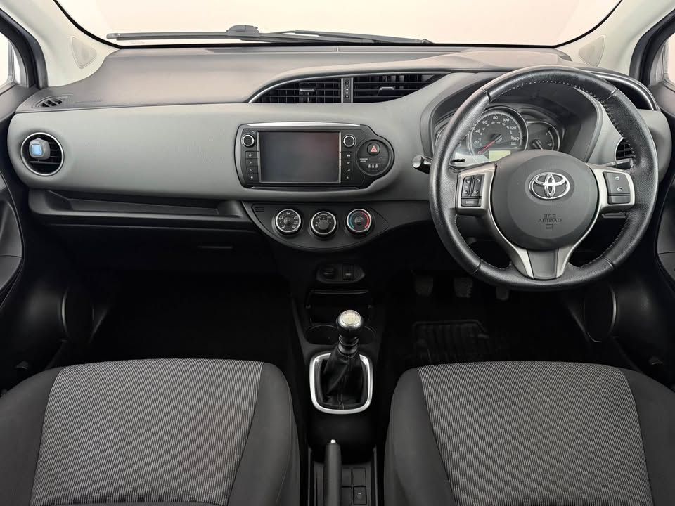 Toyota Yaris Icon photo 5