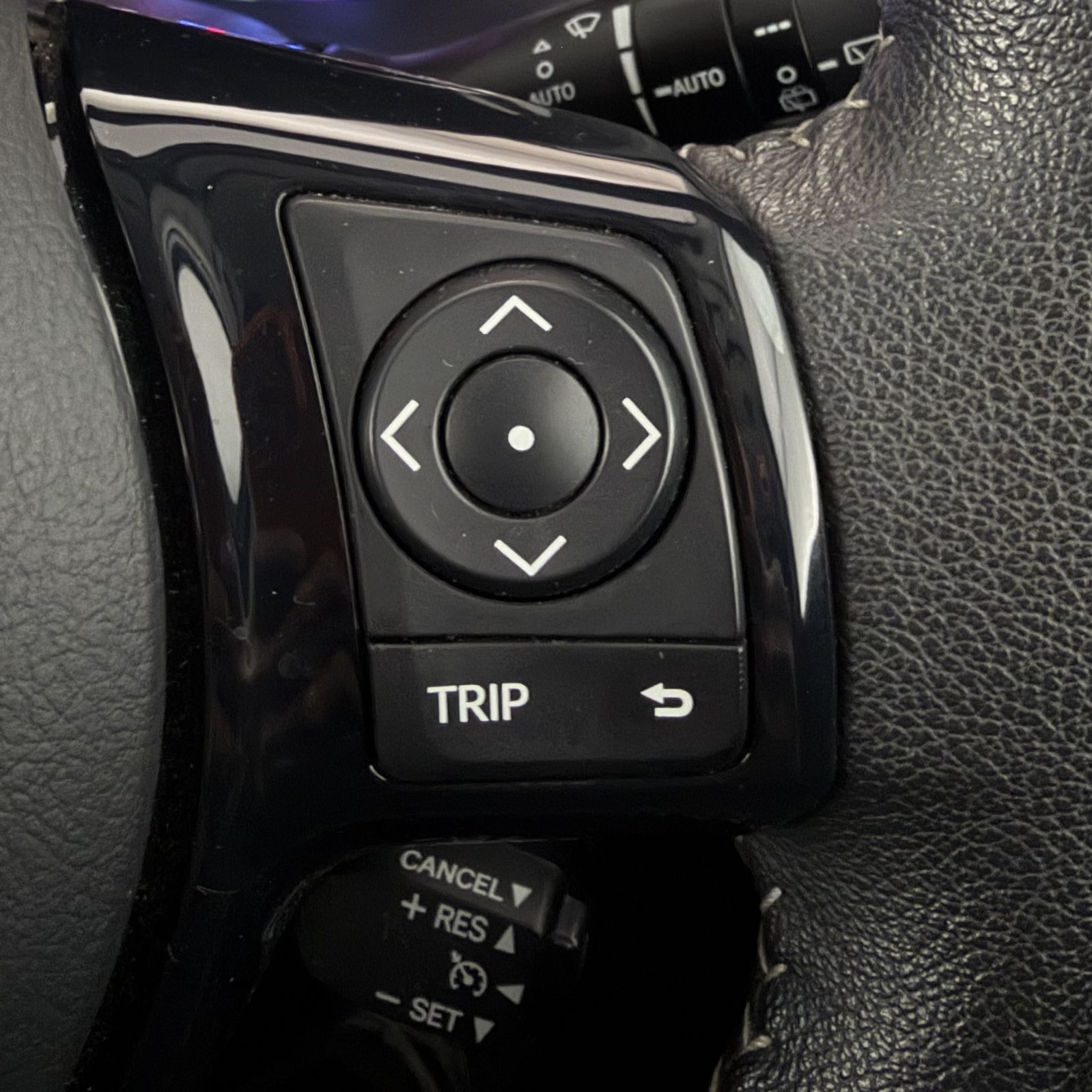 Toyota Yaris Hybrid Design photo 21