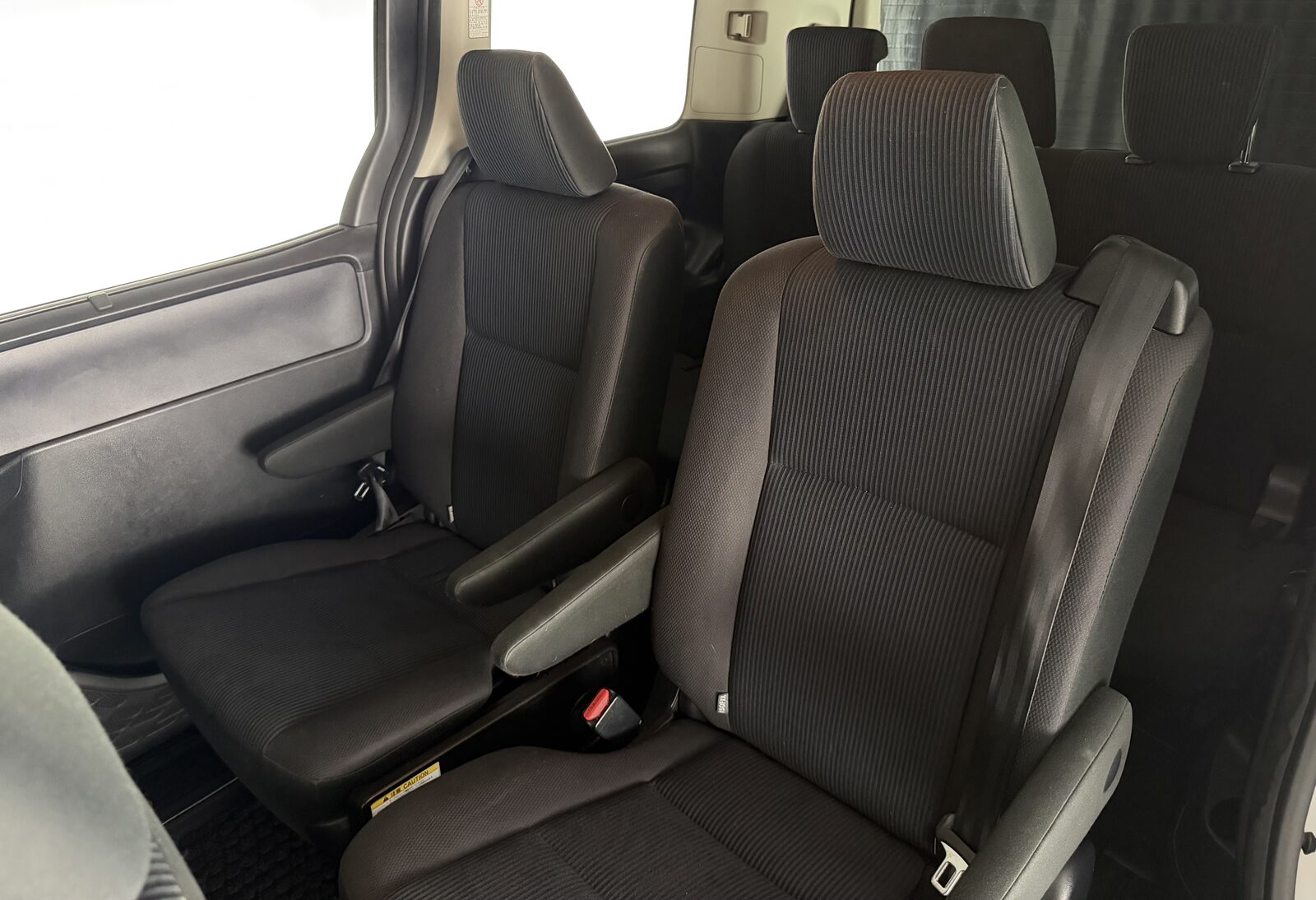 Toyota Voxy Hybrid X 1.8 Auto 7-Seater photo 11