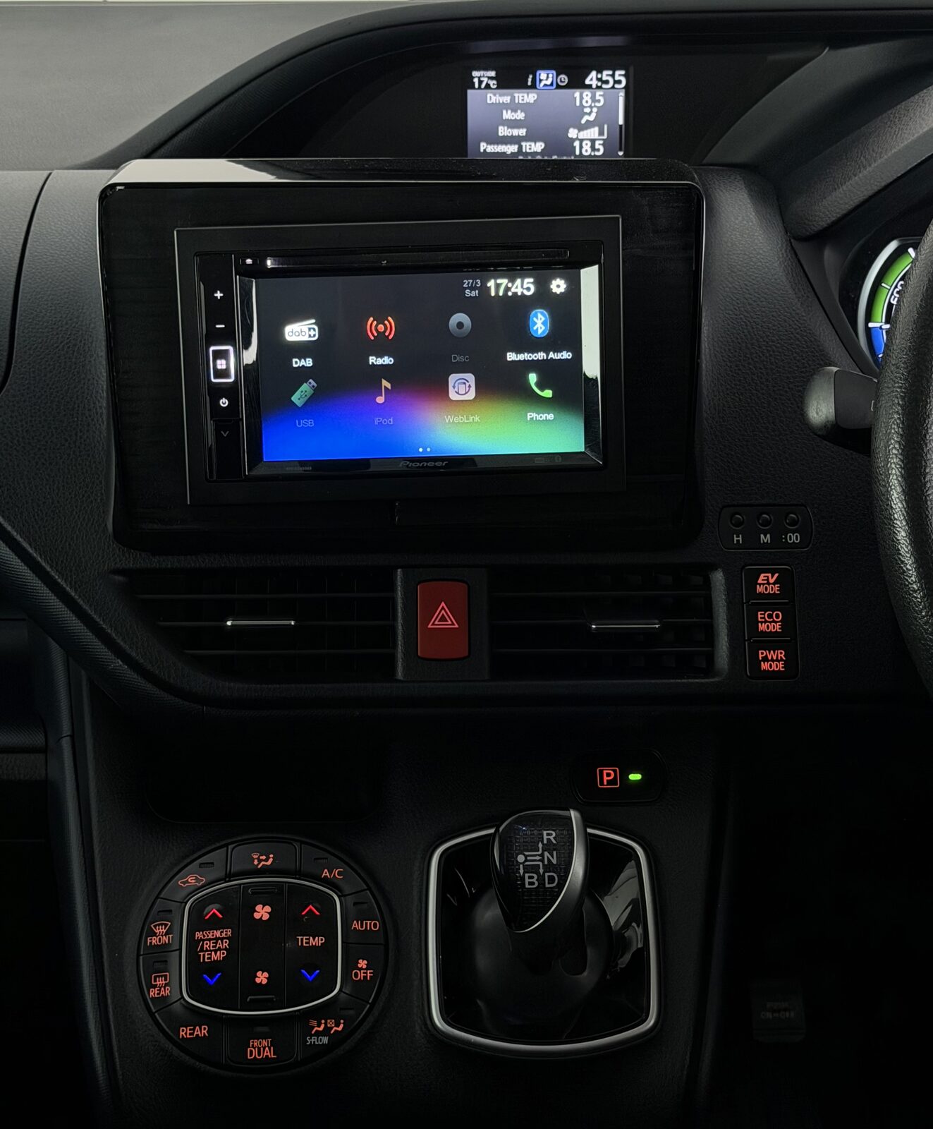 Toyota Voxy Hybrid X 1.8 Auto 7-Seater photo 15