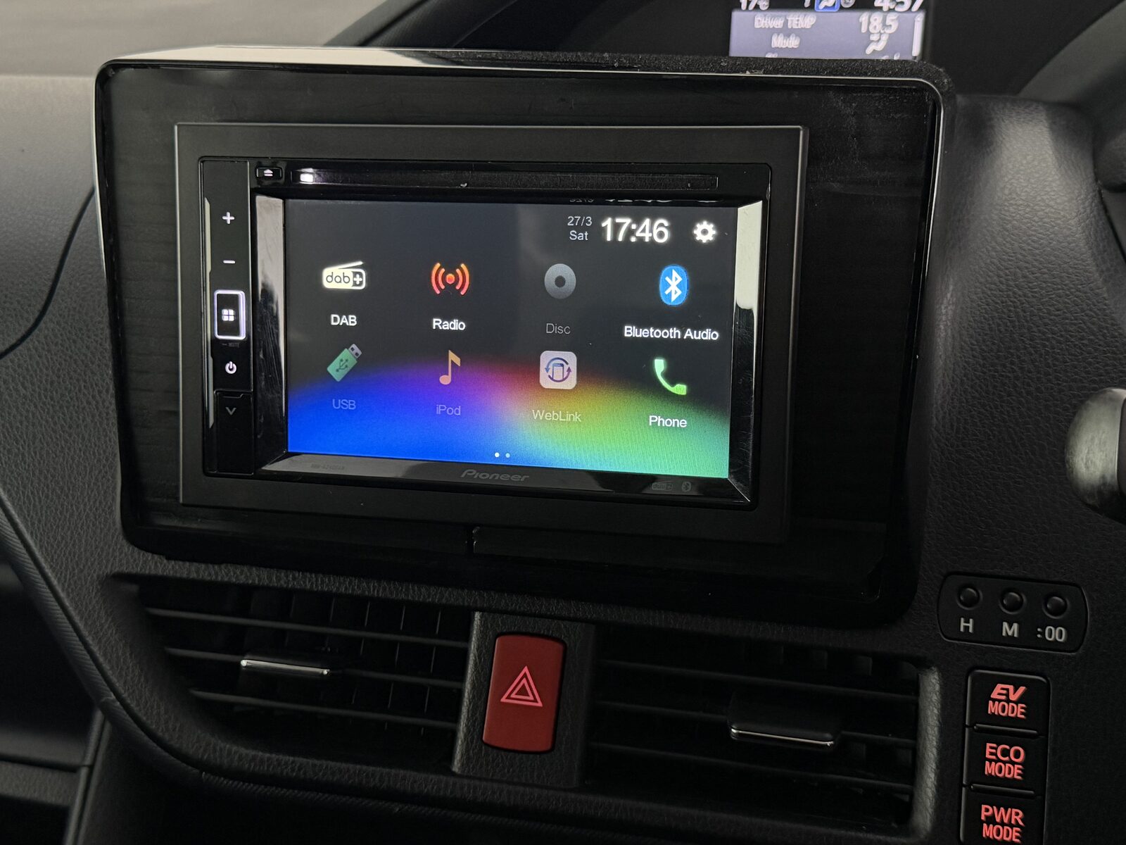 Toyota Voxy Hybrid X 1.8 Auto 7-Seater photo 18